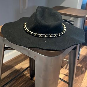 Black felt hat